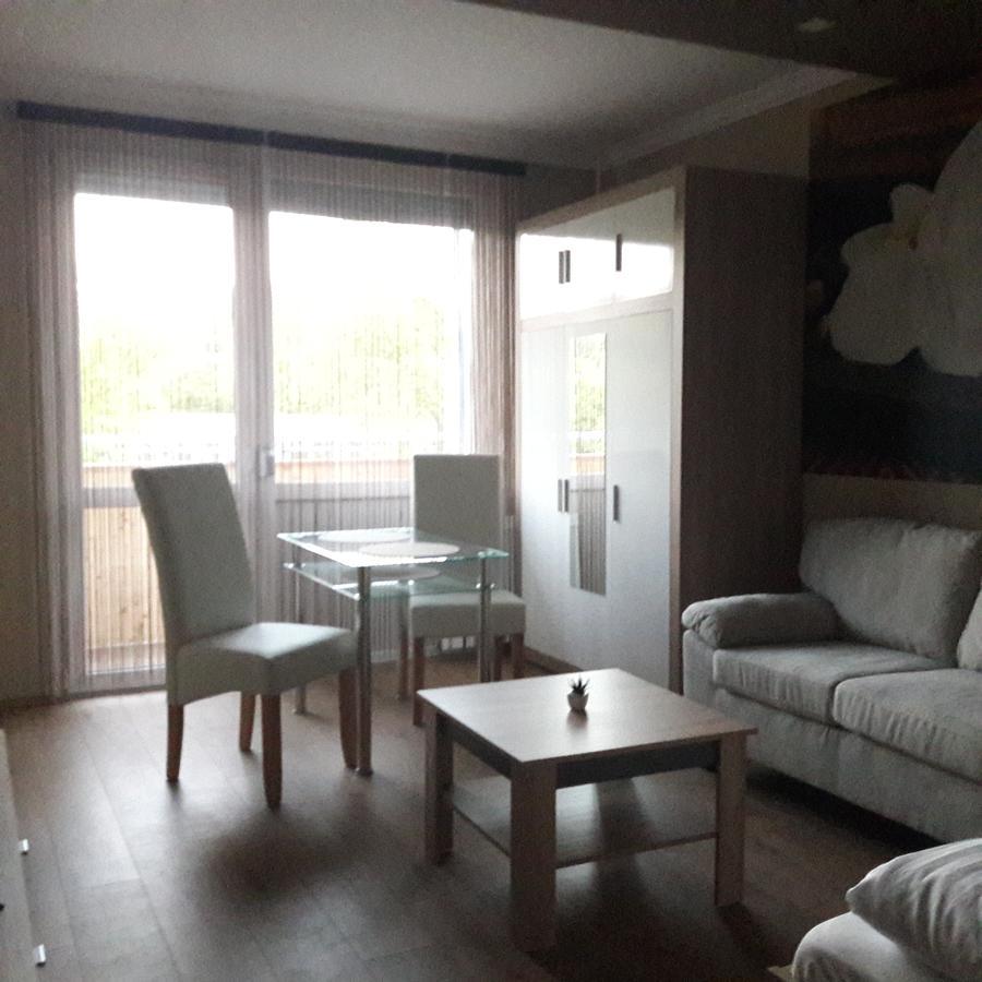 Studio 18 Apartman Казинцбарцика Экстерьер фото