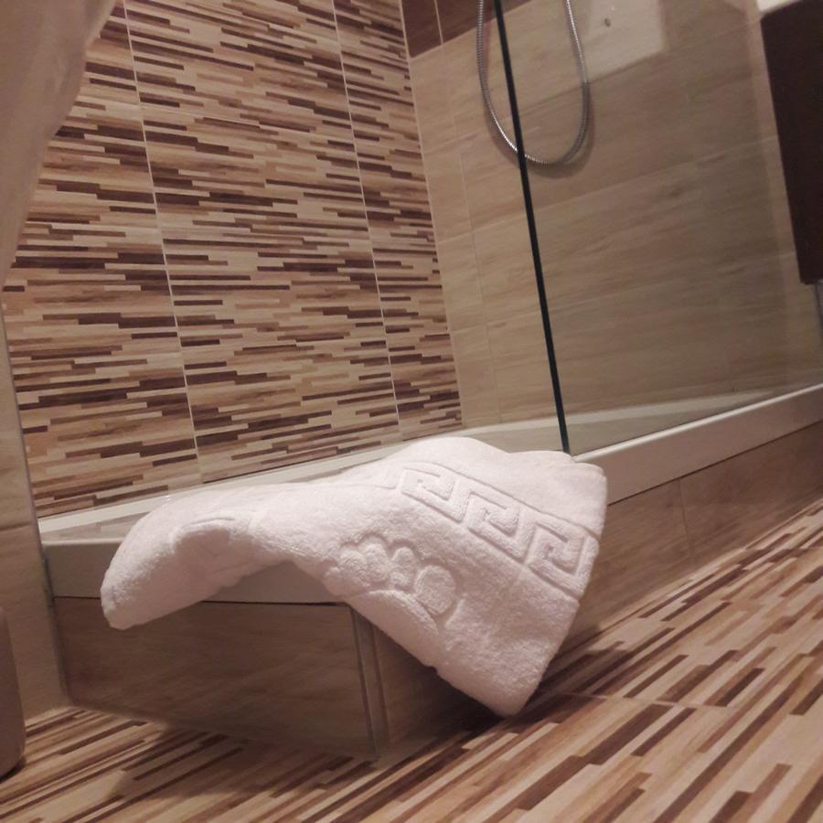 Studio 18 Apartman Казинцбарцика Экстерьер фото